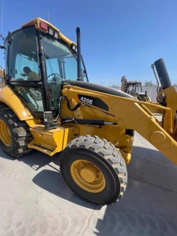 RETROEXCAVADORA MARCA CATERPILLAR MODELO 420E AÑO 2011 PRECIO S/. 92,500.00 Soles - Image 4