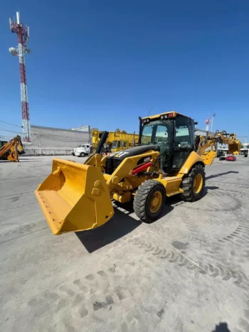 RETROEXCAVADORA MARCA CATERPILLAR MODELO 420E AÑO 2011 PRECIO S/. 92,500.00 Soles - Image 5