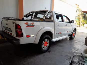 TOYOTA MODELO HILUX SRV AÑO 2015 PRECIO S/.63,000.00 - Image 9