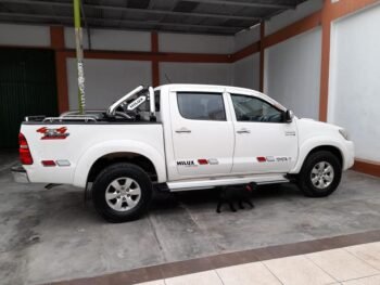 TOYOTA MODELO HILUX SRV AÑO 2015 PRECIO S/.63,000.00 - Image 7