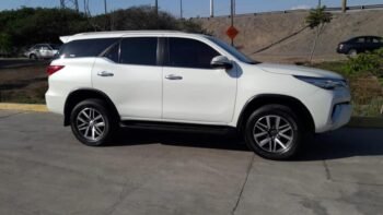 TOYOTA MODELO FORTUNER 4X4 AÑO 2018 PRECIO S/.80,000.00 - Image 4