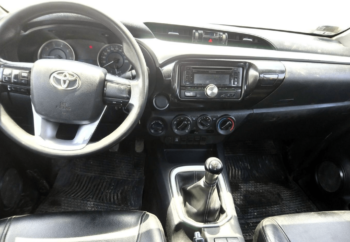 TOYOTA MODELO HILUX SR AÑO 2016 PRECIO S/.64,000.00 - Image 8