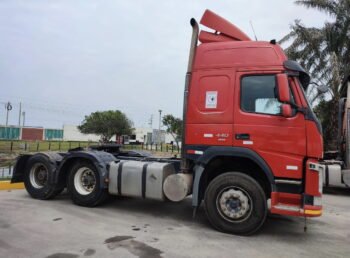 TRACTO VOLVO FM 440 6X4 AÑO 2015 PRECIO. S/.  218,300.00 Soles - Image 5