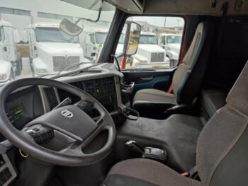 TRACTO VOLVO FM 440 6X4 AÑO 2015 PRECIO. S/.  218,300.00 Soles - Image 7