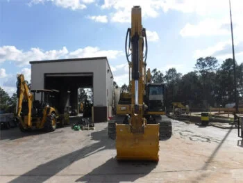 EXCAVADORA MARCA CATERPILLAR MODELO 330 AÑO 2019 PRECIO S/. 444,000.00 Soles - Image 5