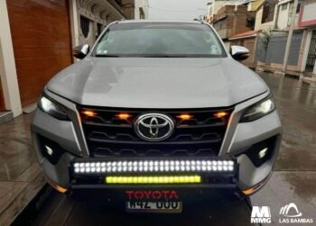 TOYOTA MODELO FORTUNER 4X4 AÑO 2023 PRECIO S/.110,000.00 - Image 4